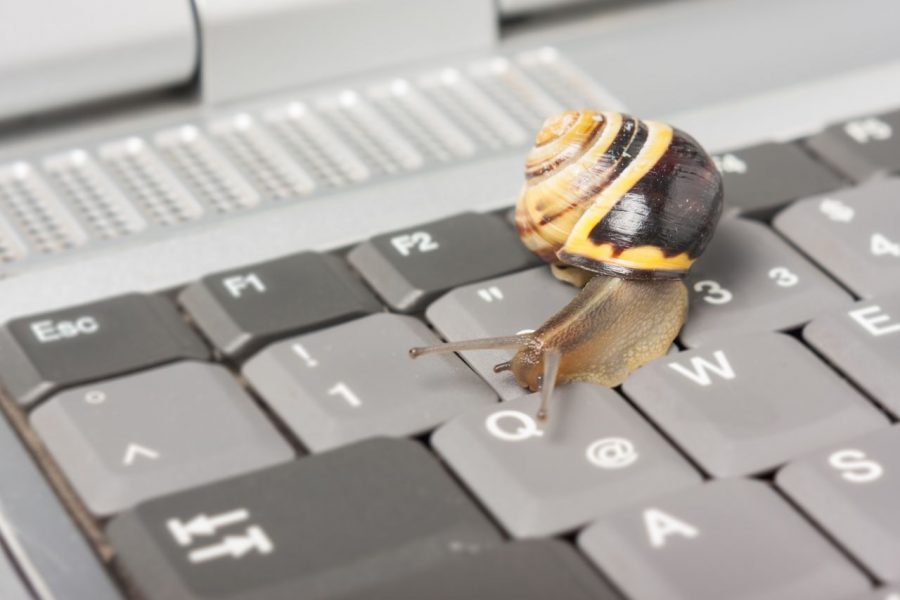 Symbolbild Laptop zu langsam