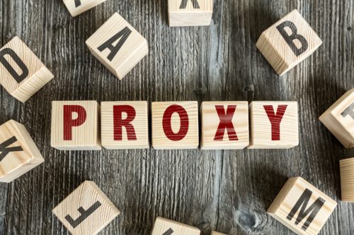 Proxy Schriftzug auf Holzwürfel