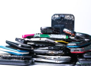 recyclebare Handys in einer Handysammlung