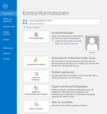 In den Kontoinformationen können Sie eine automatische Weiterleitung in Outlook einrichten