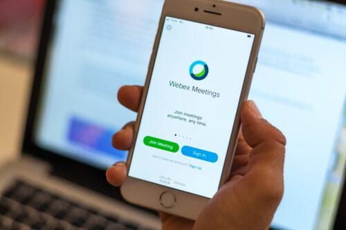 Die Zoom-Alternative Cisco Webex auf einem Android-Smartphone